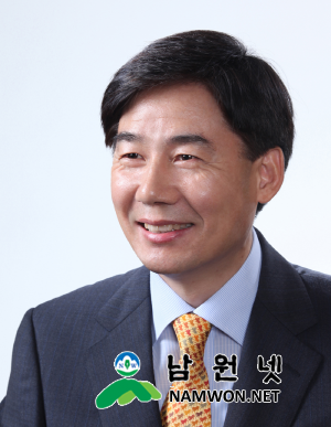 이용호의원.png