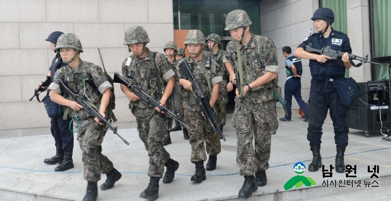 0824 안전재난과 - 2017 을지연습 통해 비상대비태세 확립에 기여 2.JPG