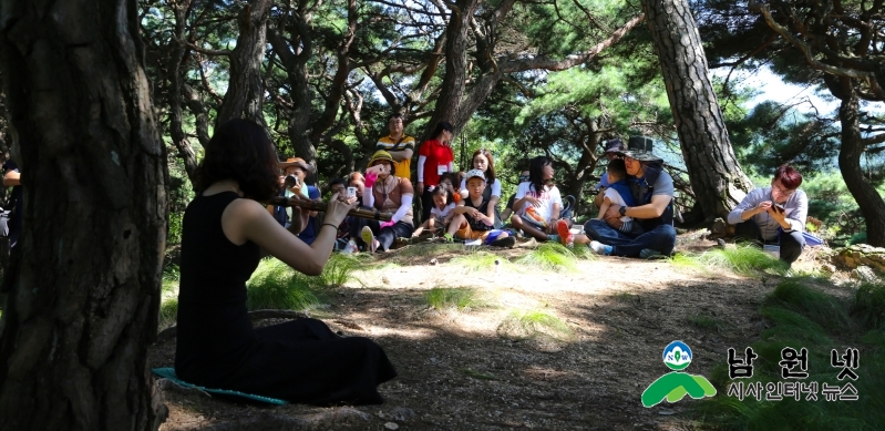 0807문화예술과- 남원시 이번엔 본격 문화도시이다1 (문화버스 구석구석 사업에 참가한 시민들).jpg