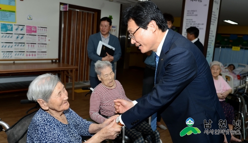 0920홍보전산과-풍성한추석만들자 온정 넘치는 남원9 추석명절 복지시설 위문(포도원)2.JPG