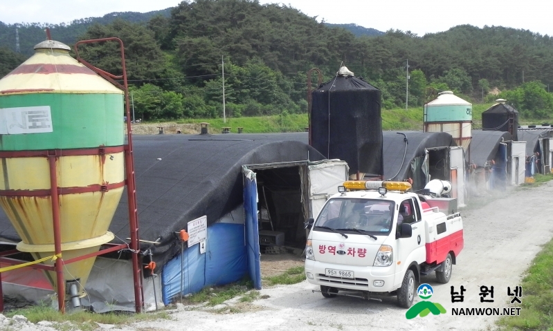 축산과 - 가금농가 방역실태 일제점검1.JPG