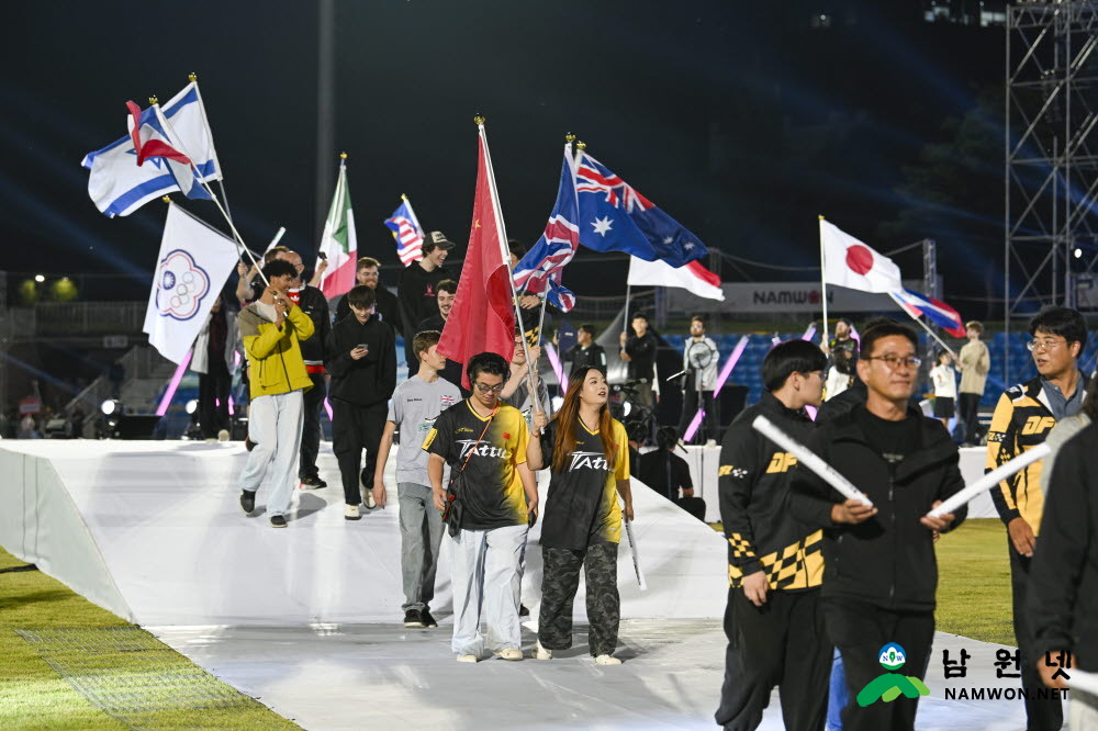 1016 00. 신성장산업과 홍보전산과 - 첨단기술의 축제 2025 남원국제드론제전 ‘개막’ (2).JPG
