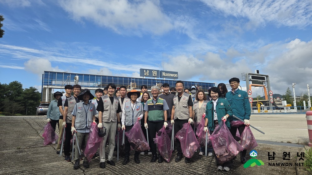 1015 19. 도통동 - 도통동 10월 축제 맞이 환경정비 및 홍보활동 실시 (2).jpg